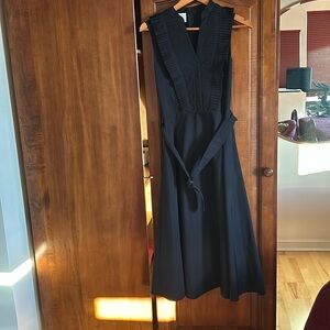 Akris Punto Midi A-line Dress in cotton poplin with belted waist, D-ring belt